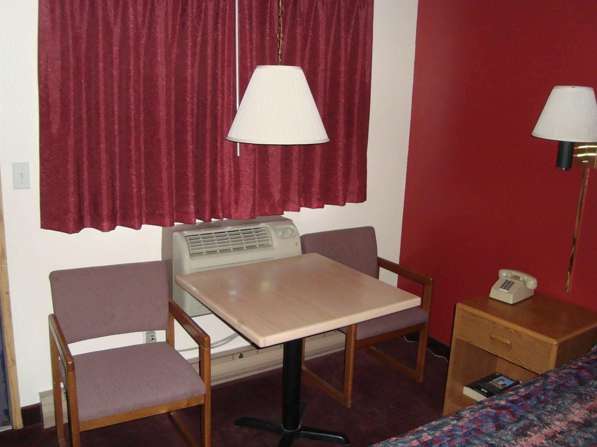 Willow Springs Motel Cheney Bagian luar foto